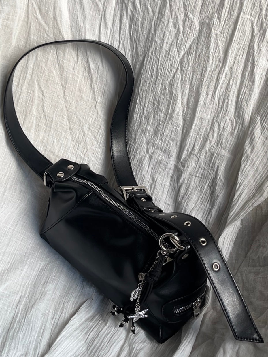 Black Chain-Lock Cylinder Bag